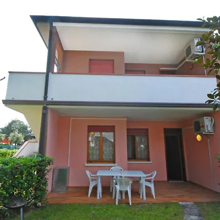 Apartman Villaggio Azzurro-1 By Interhome